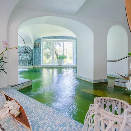 Paradiso Garden & Charme With Warm Thermalpools And Bed & Breakfast *