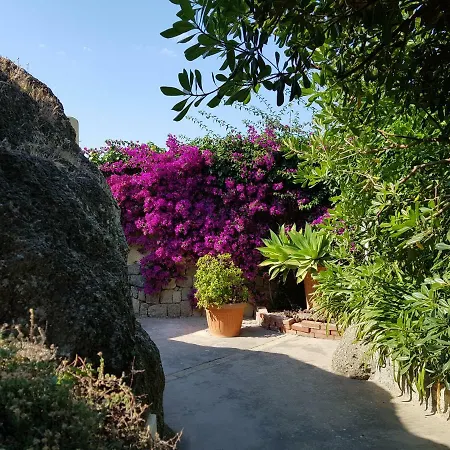 Paradiso Garden & Charme With Warm Thermalpools And Bed & Breakfast